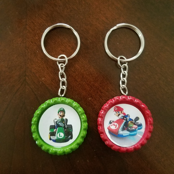 Mario and Luigui Bottle Cap Keychains - Picture 1 of 1